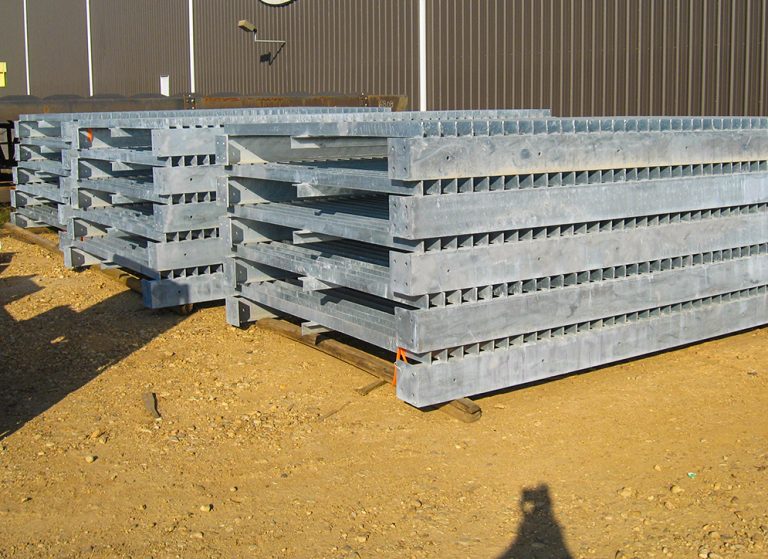 Metal Screen Rack Bar Racks